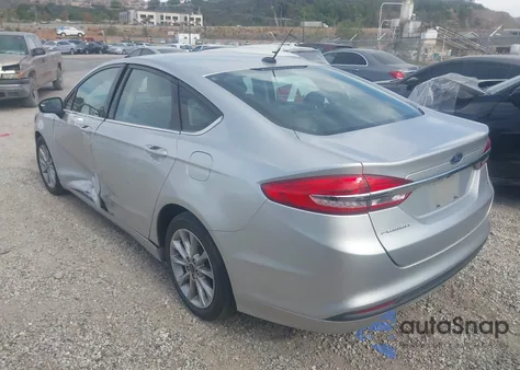 2017 Ford Fusion Se z USA, uszkodzony, nr VIN 3FA6P0H76HR242476